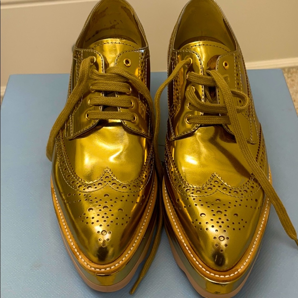 Prada rare gold Oxford shoes Size 38